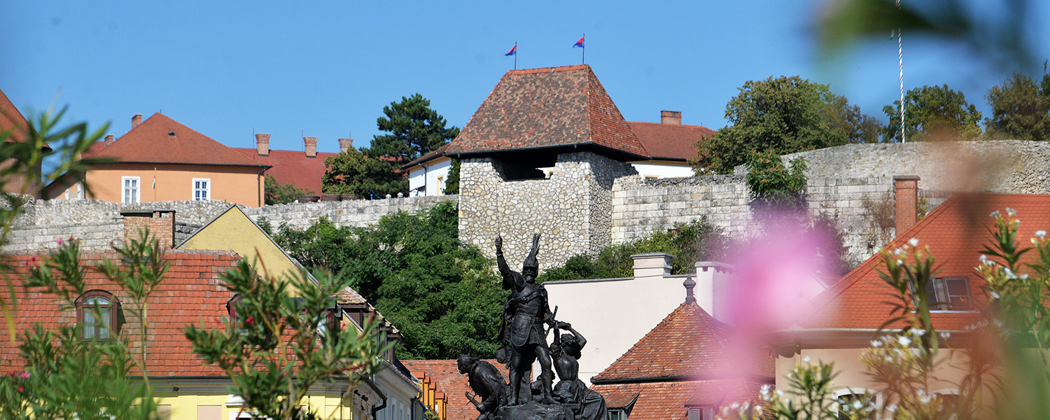 vár